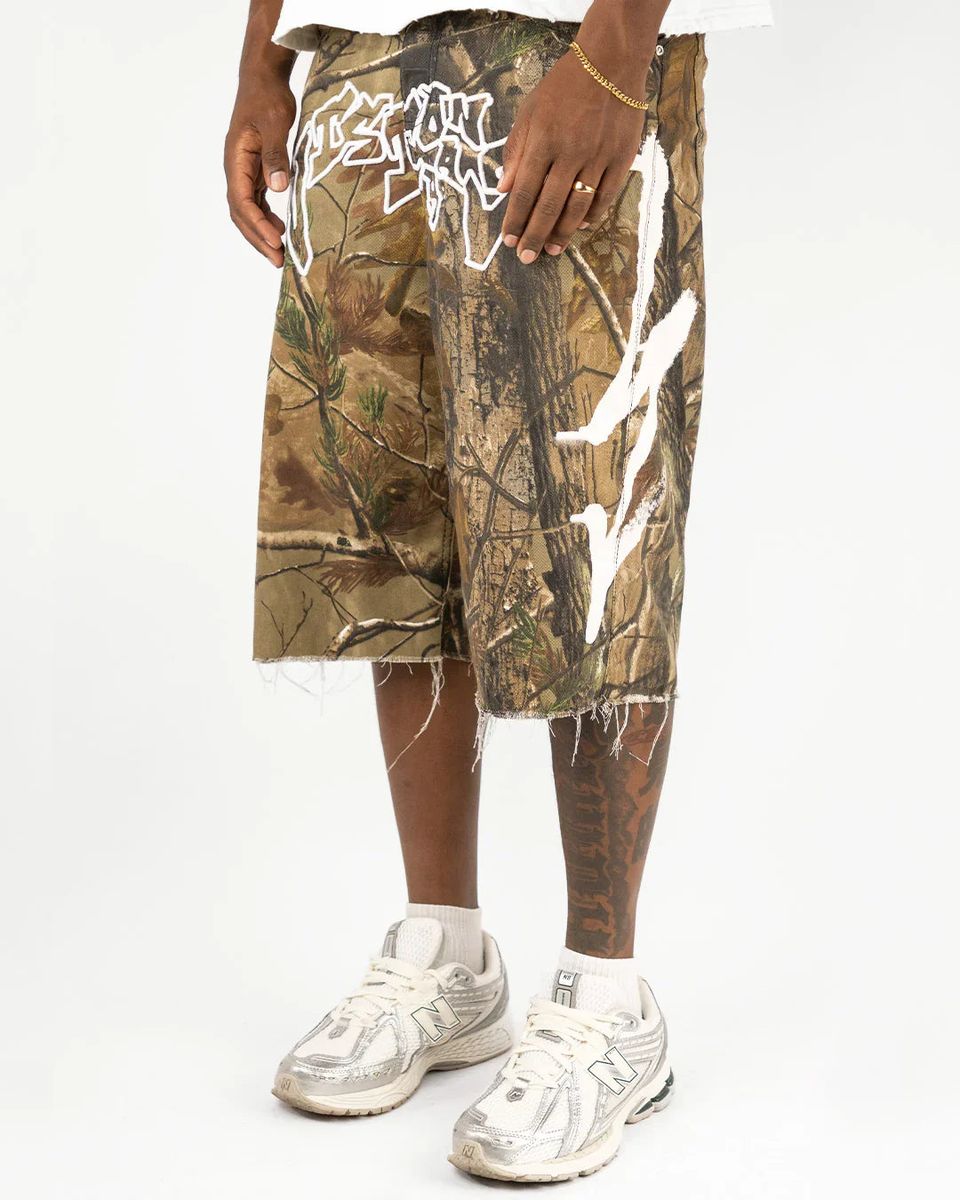 Visionary Club Shorts CAMO “GRAFFITI BLITZ” LONG STRAIGHT