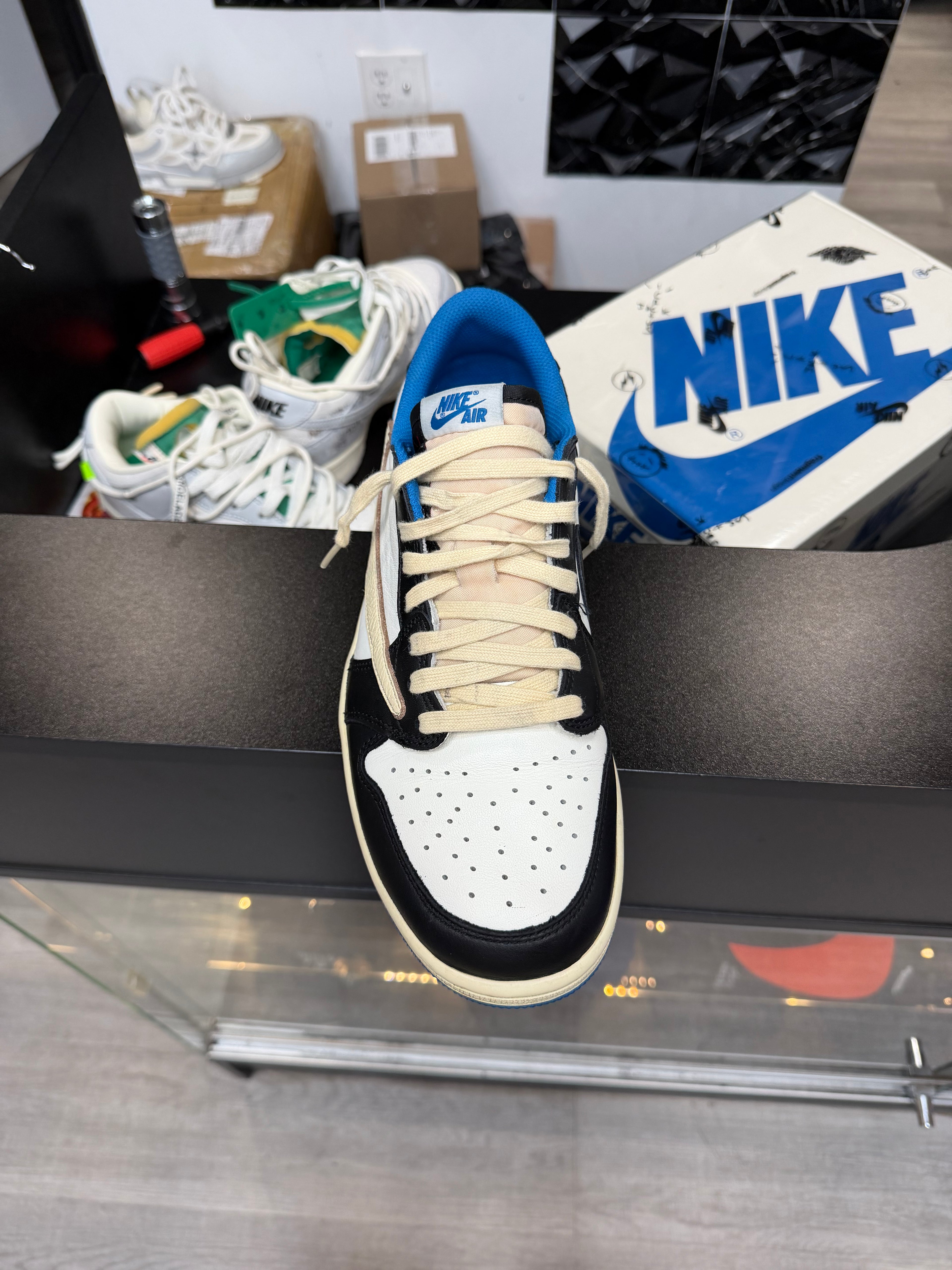 Jordan 1 Retro Low Fragment x Travis Scott Preowned